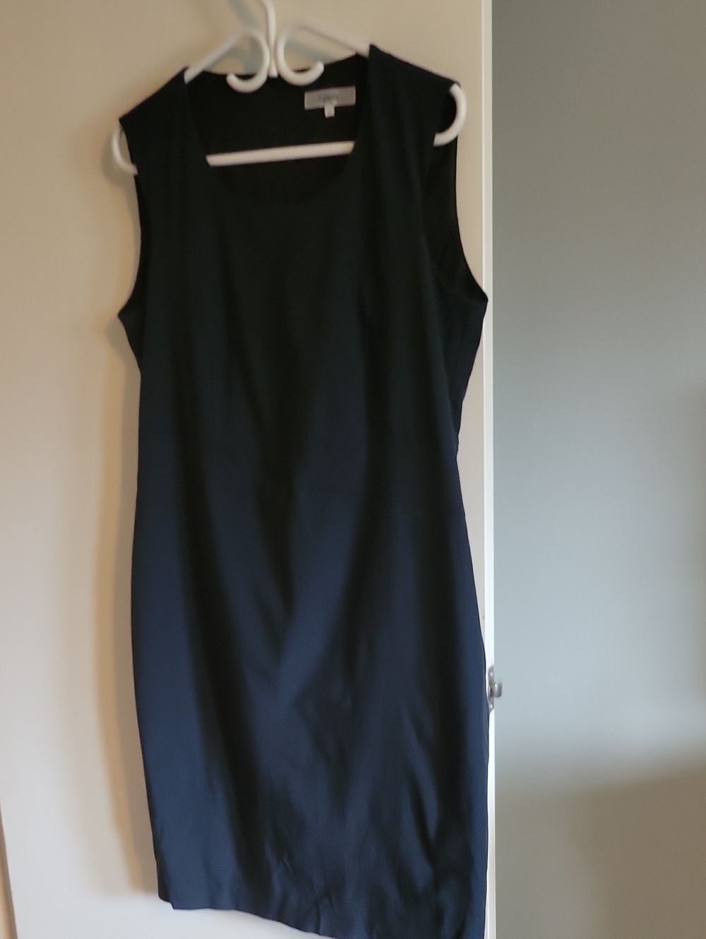 Sleek Black Sleeveless Sheath Dress